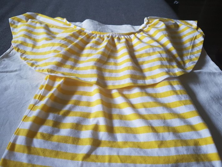 gul tröja1